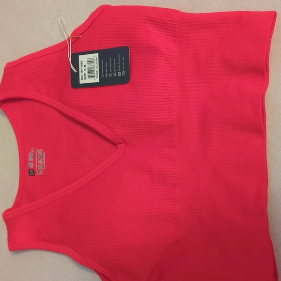 Red Sports Bra Top - Picture 2 of 2